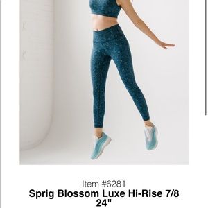 Sprig Blossom Luxe Hi-Rise 7/8 24"